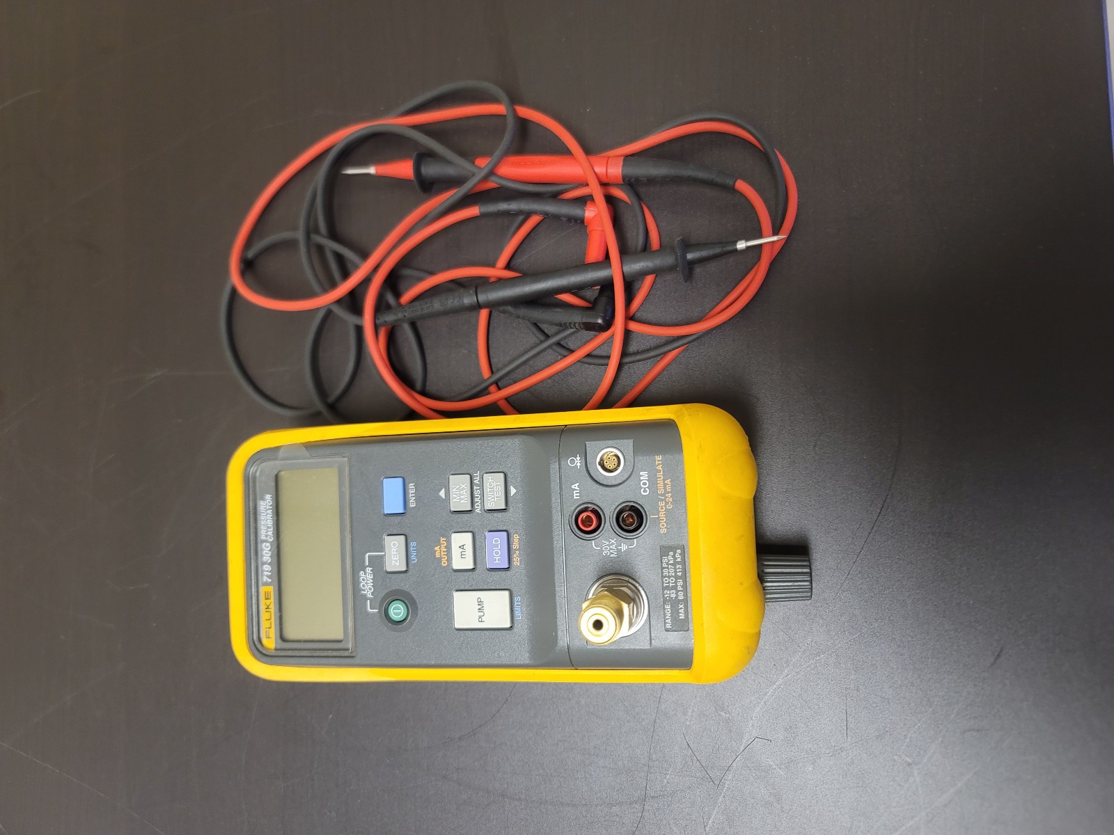 FLUKE 719 30G W/ LEADS