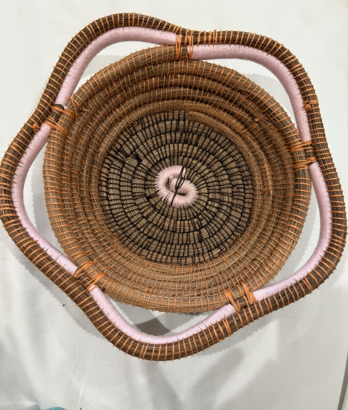 Honduras Hand Woven Basket  Beautiful with pink trim. 10inch