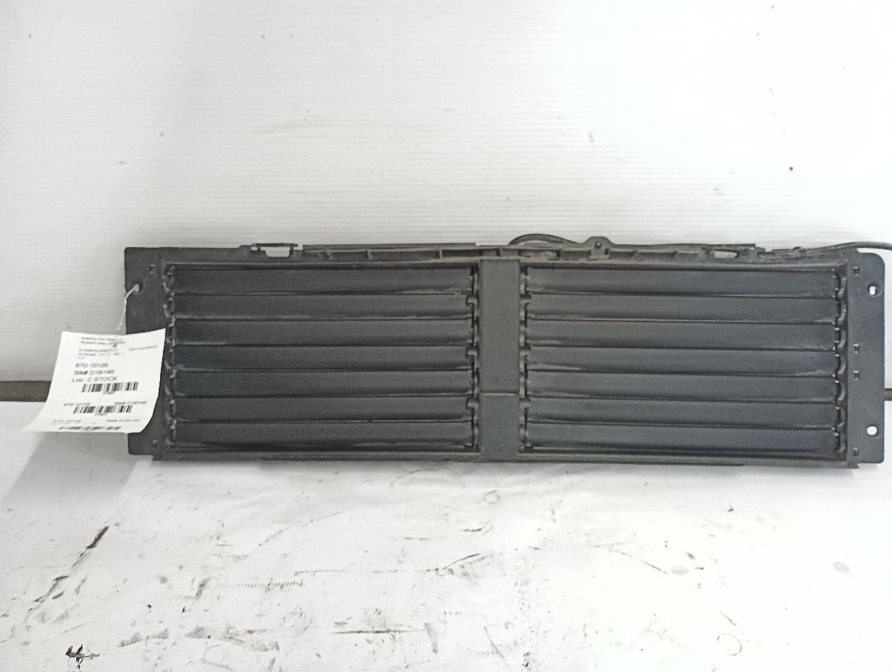 Active Air Shutter Grill from 2023 Encore GX 1.3L Turbo 11589076