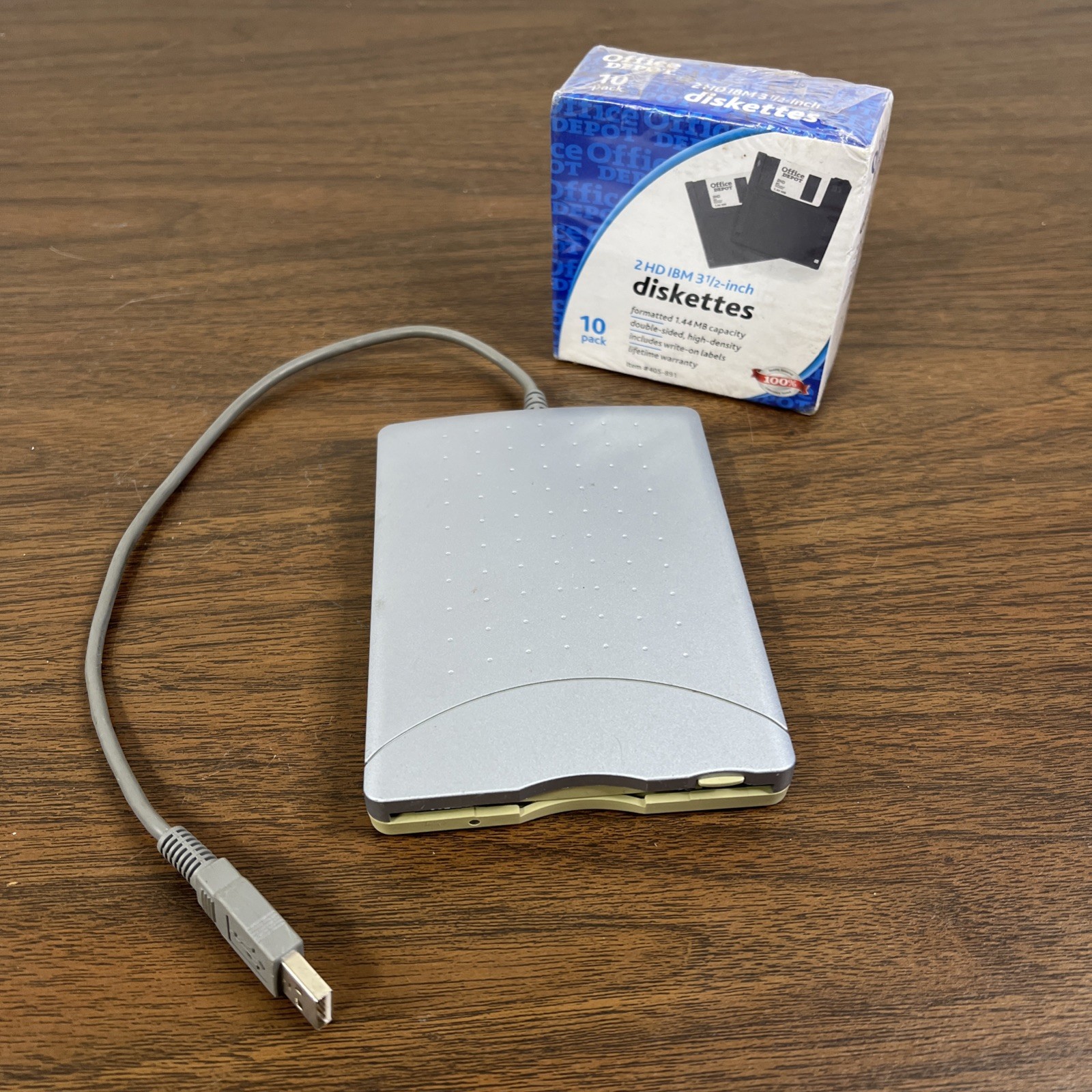 Fujitsu FPCFDD12 USB Floppy Disk Drive 1.44MB 3.5" With 10 New HD IBM Diskettes