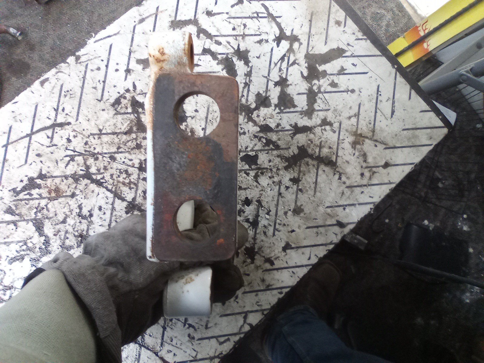 Peterbilt Lower Hood Hinge Pivot Bracket Left/Driver Side Cast Iron P/N L48-6034