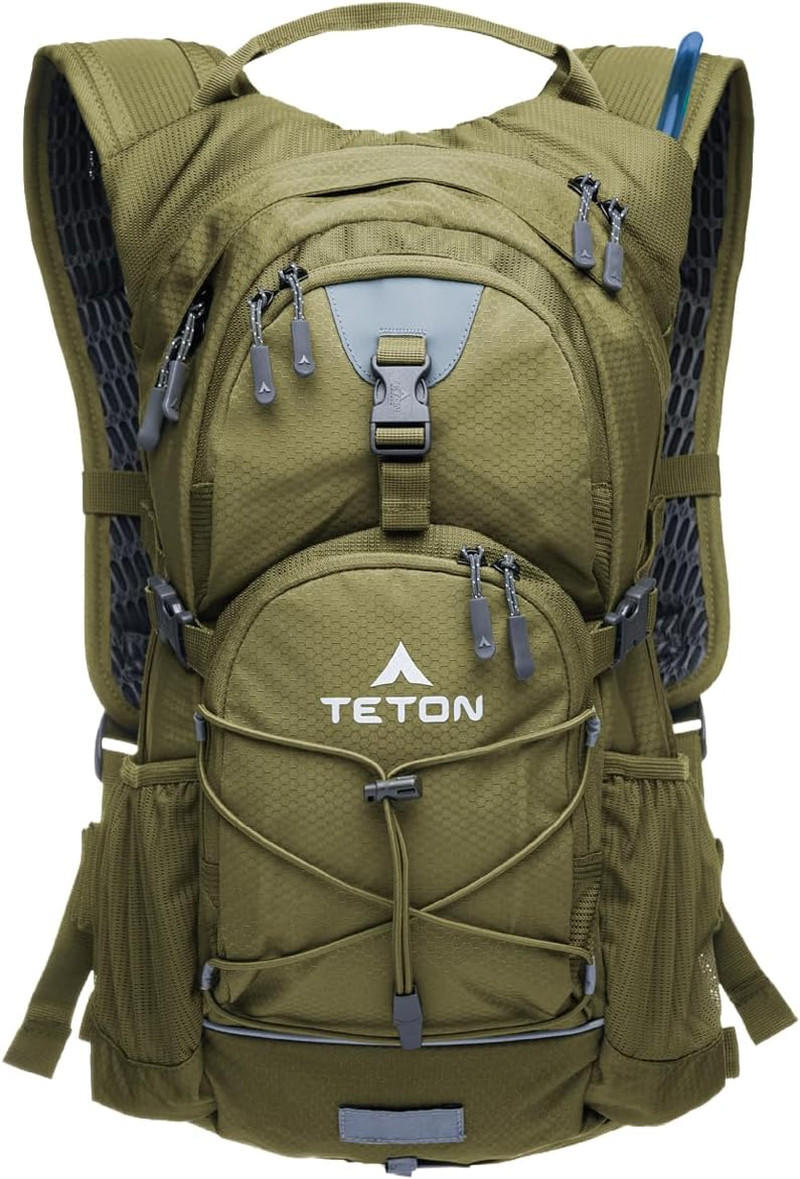 22L Oasis/Trailrunner Hydration Backpack– Lightweight Water Pack with 2L Bladder