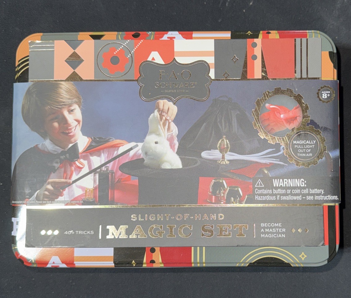 Magic Tricks Set FAO Schwarz Ultimate 40+ Trick Magician's Bundle New Gift (B2)