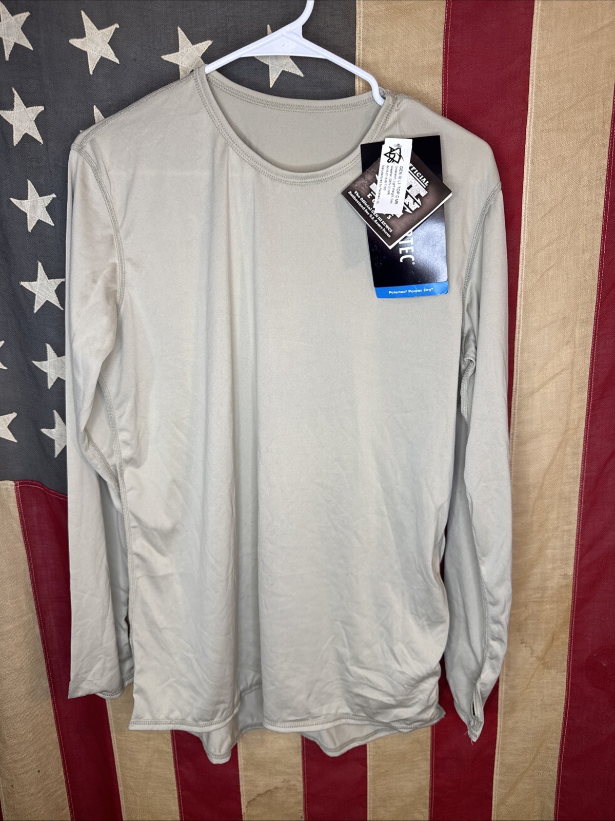 Gen 3 New Medium Regular Sand Tan Silk Weight Undershirt Top ECWCS Army D785