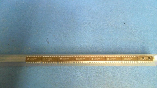 New (8pcs) CD4023BE HARRIS SEMI IC Logic