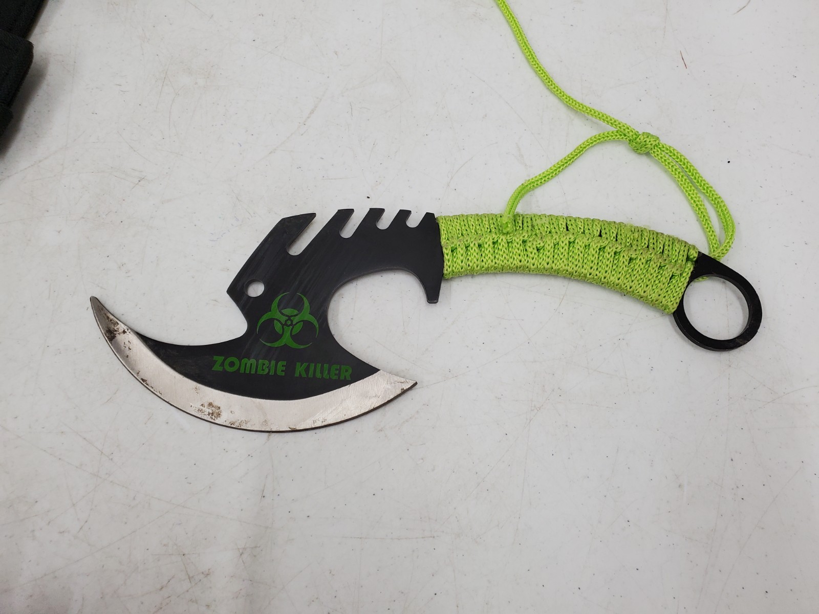 UNBRANDED ZOMBIE KILLER KNIFE (133803-1D AO BY6D)
