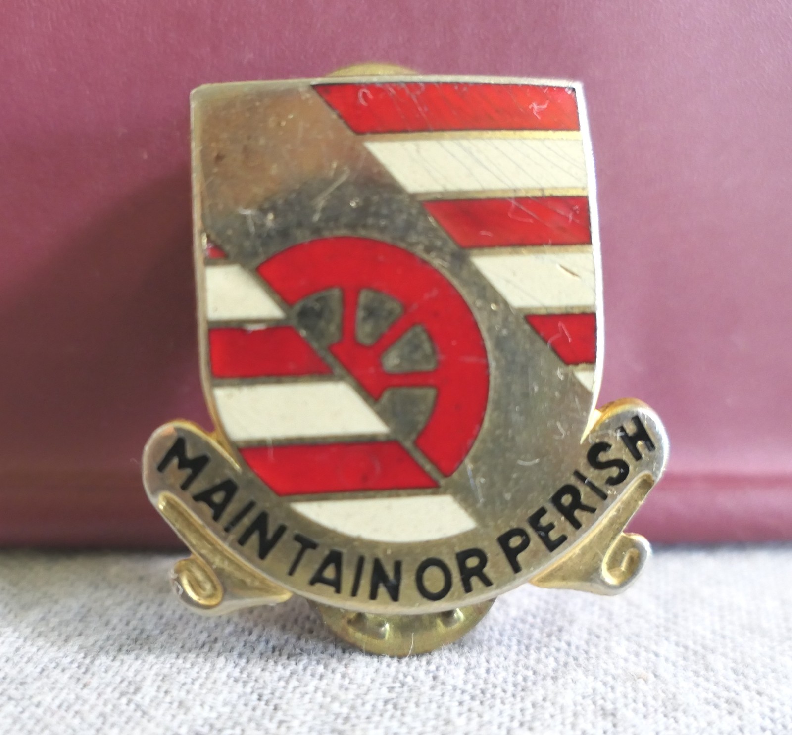 Susco US Army Military 81st Maintenance Battalion "Maintain Or Perish" Crest Pin
