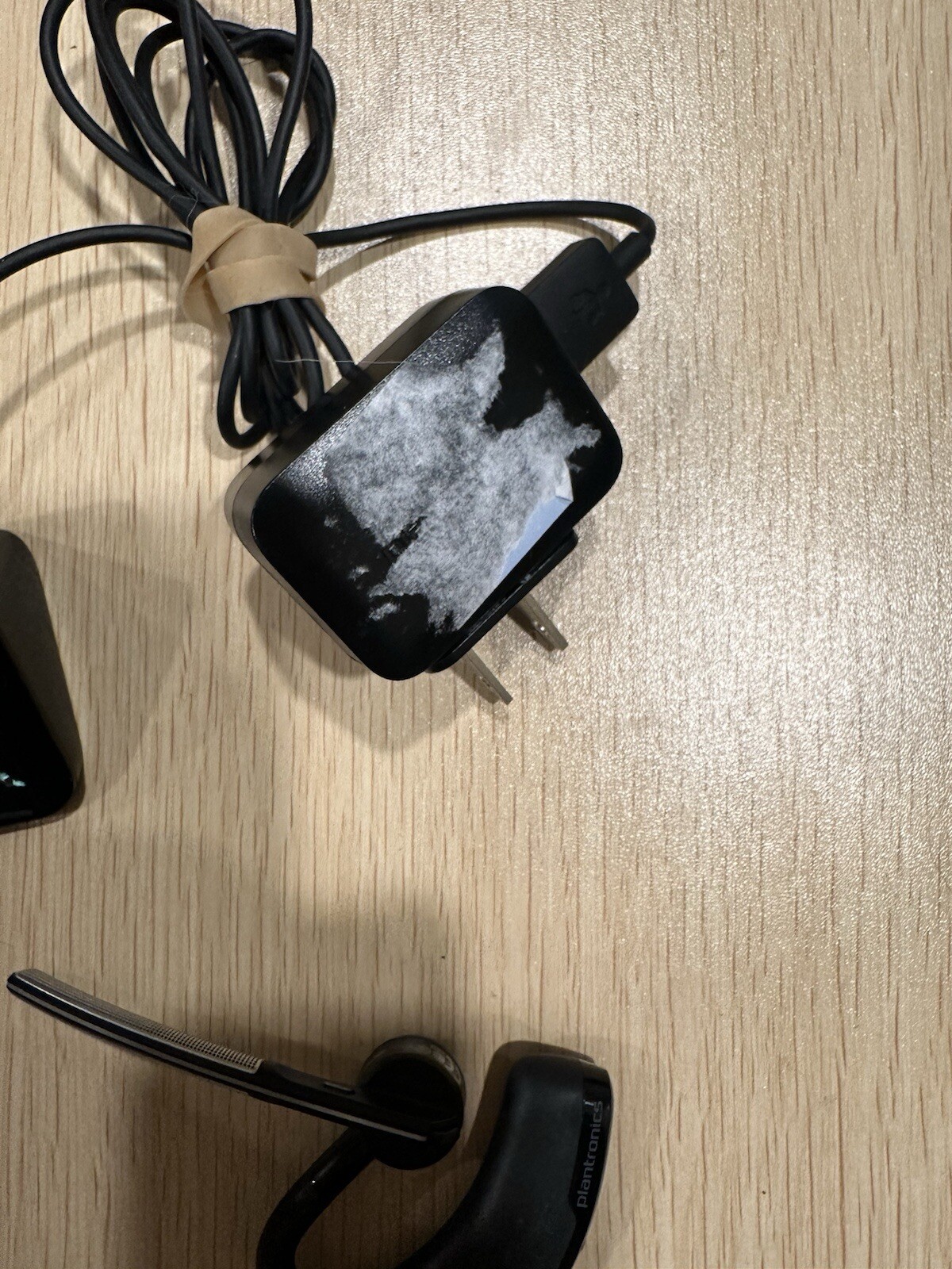 Plantropics Voyager Legend Missing Ear piece Includes Charging Dock Tested