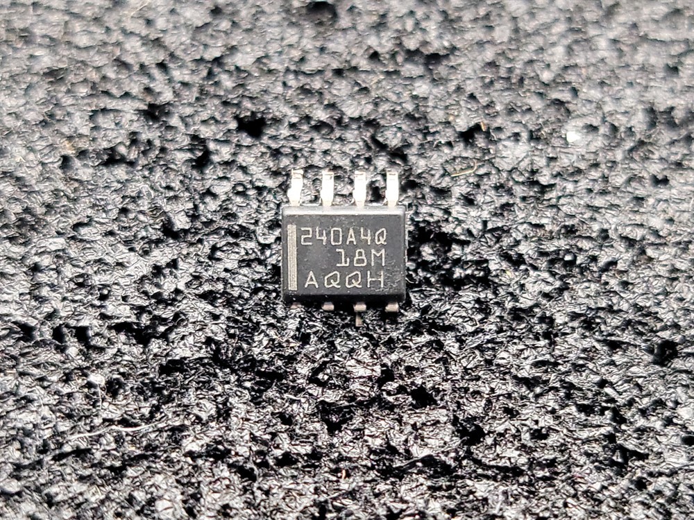 New (20pcs) INA240A4QDRQ1 TEXAS INSTRUMENTS IC Linear