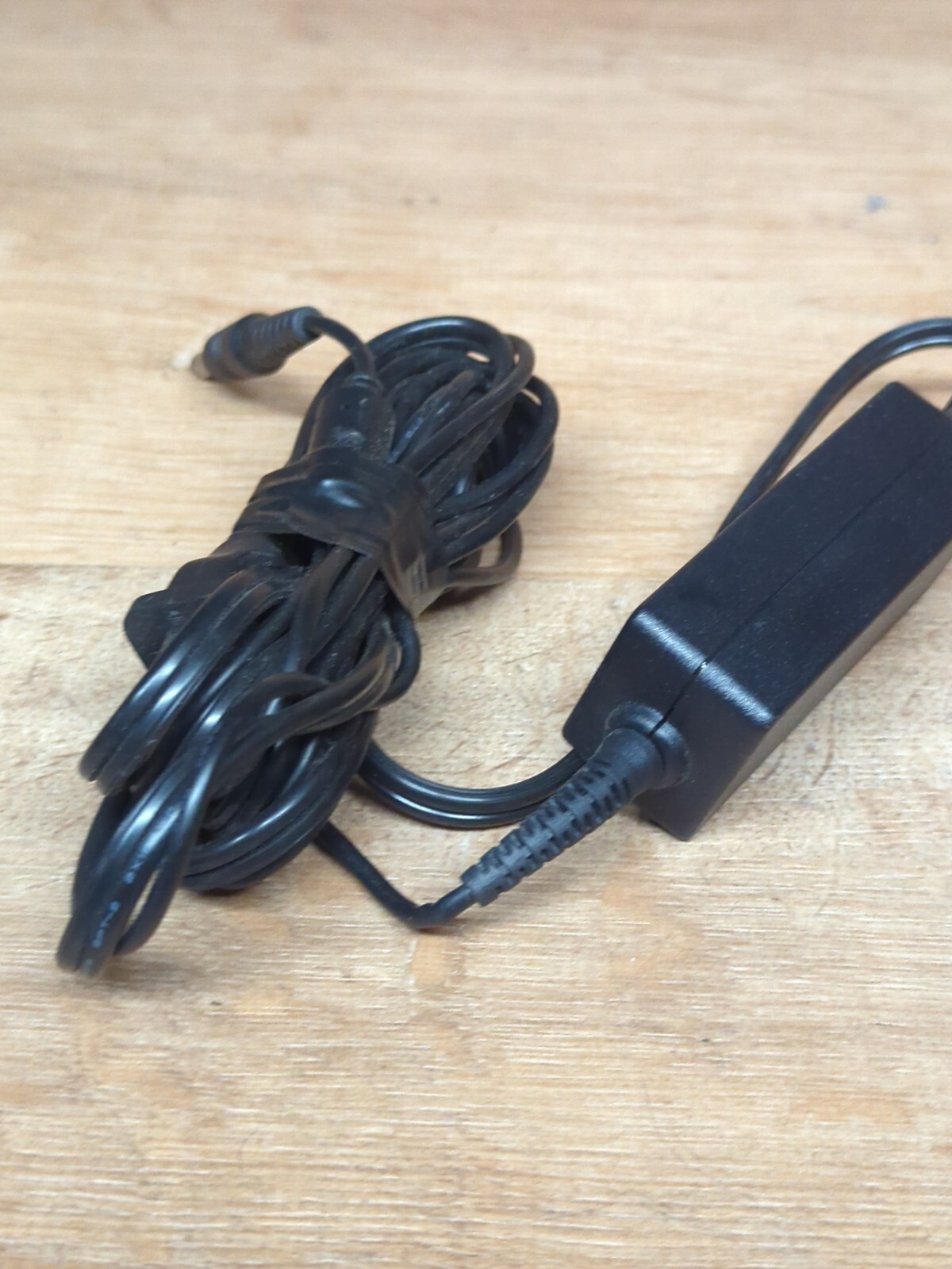 12V Delta Electronics ADP-36EH C