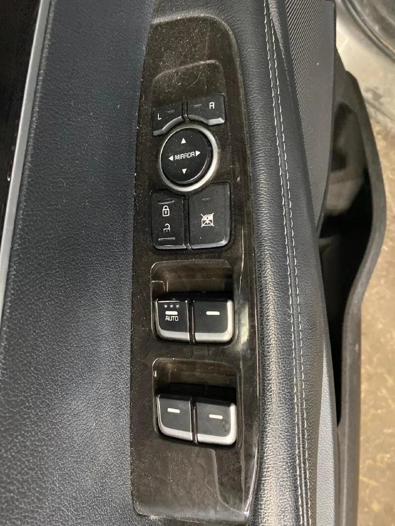 2016-2018 Kia Sorento Driver Side Front Master Window Mirror Switch Assembly OEM