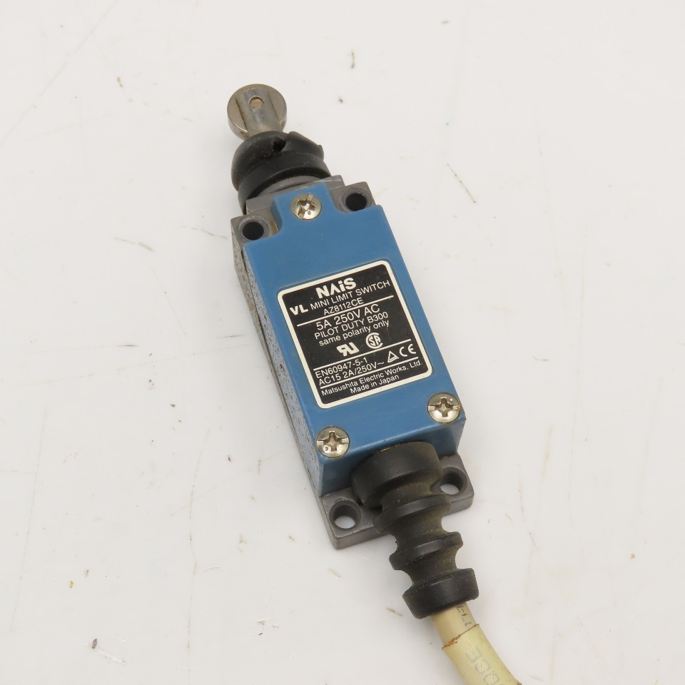 Matsushita AZ8112CE 250V Cam Roller Plunger Mini Limit Switch