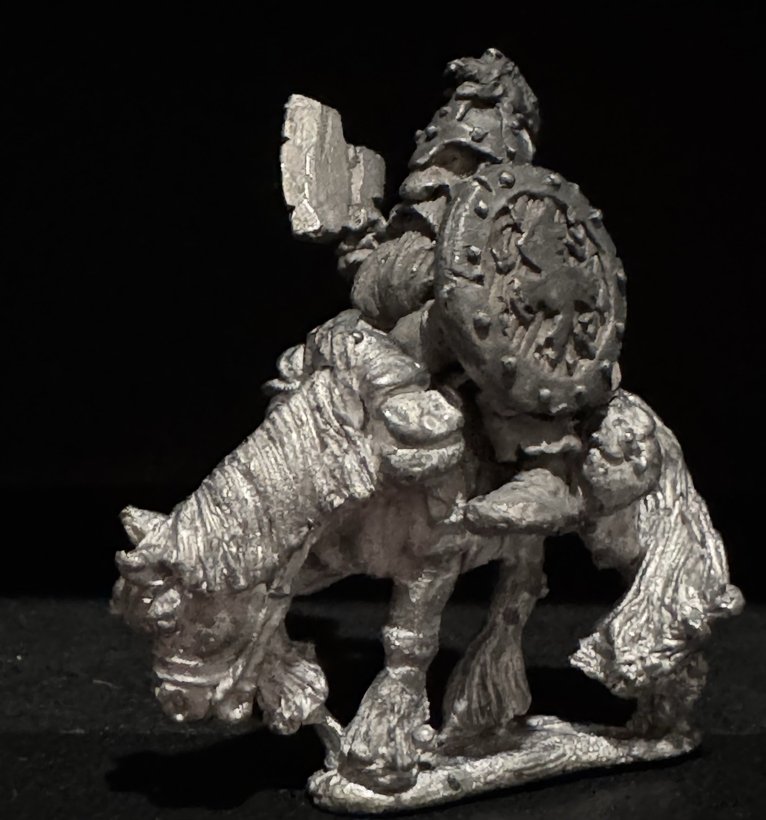 Citadel ME-15 (02) Gimli on Horseback Dwarf Hero LoTR  Vintage Fantasy Metal