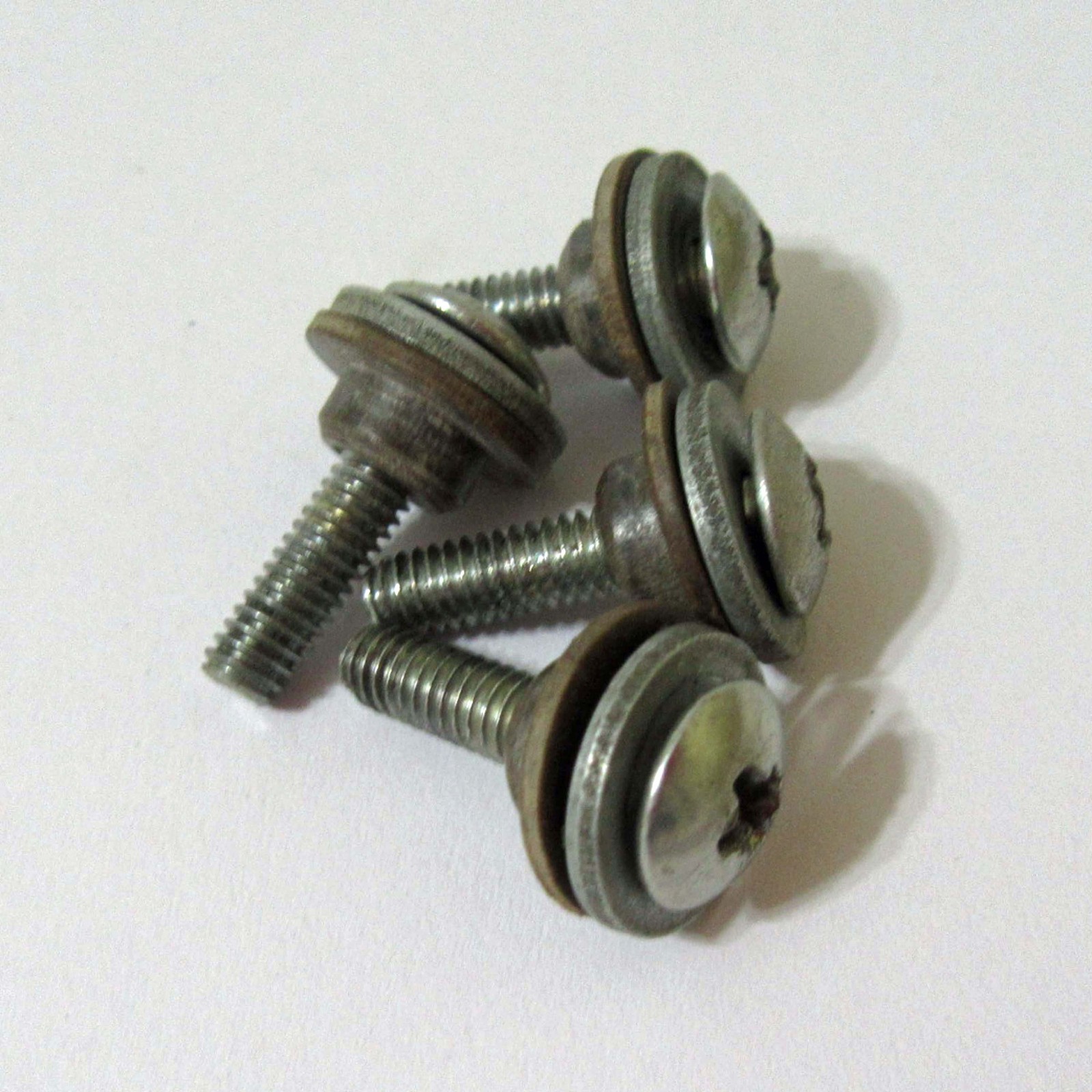 RCA ® 3-BX-671 Strato-World Shortwave Radio PART - OEM - Chassis Mounting Bolts