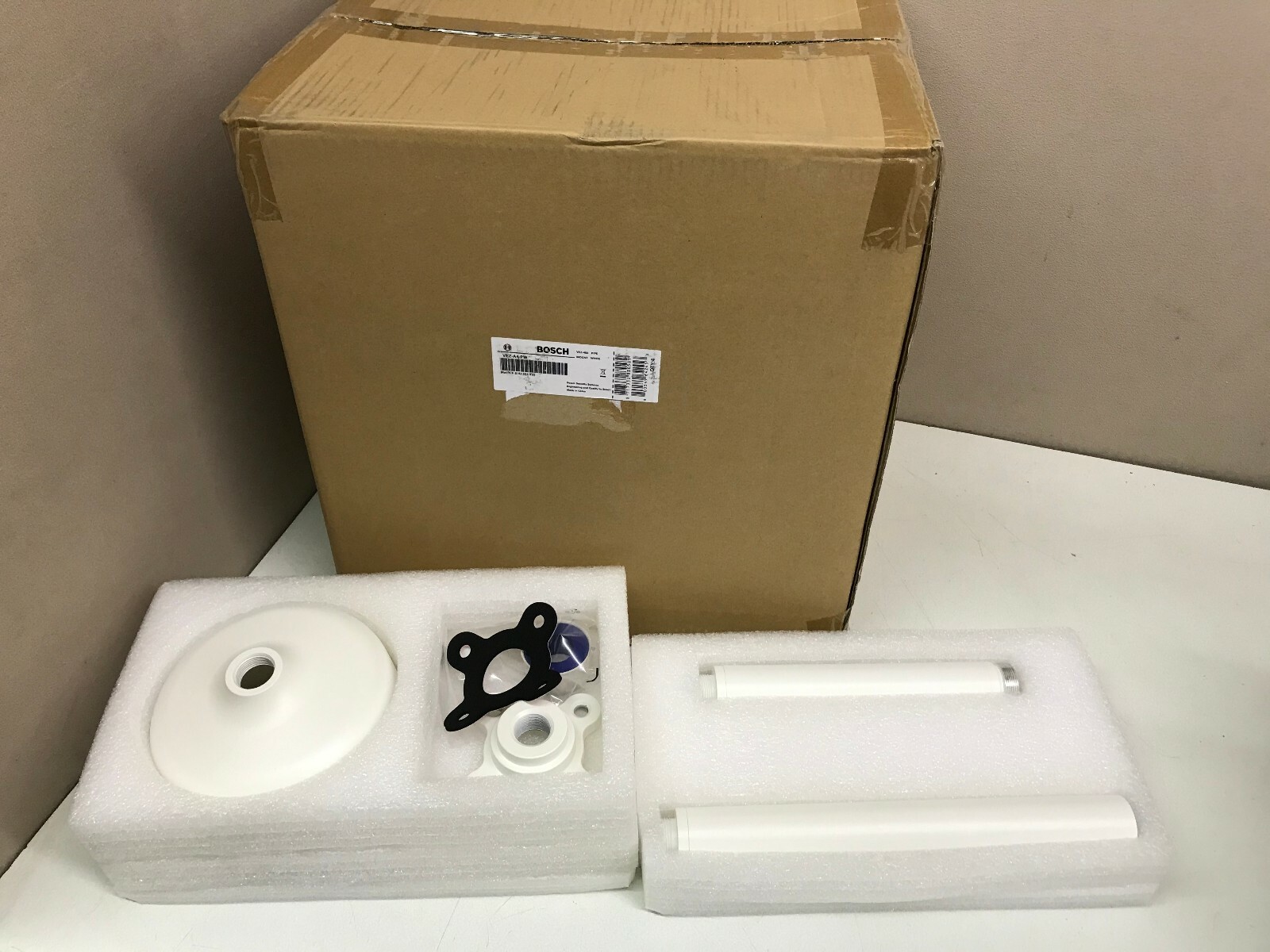 CASE of 4 NEW Bosch VEZ-A4-PW White Pipe Mount for VEZ-400 Mini PTZ Dome Camera