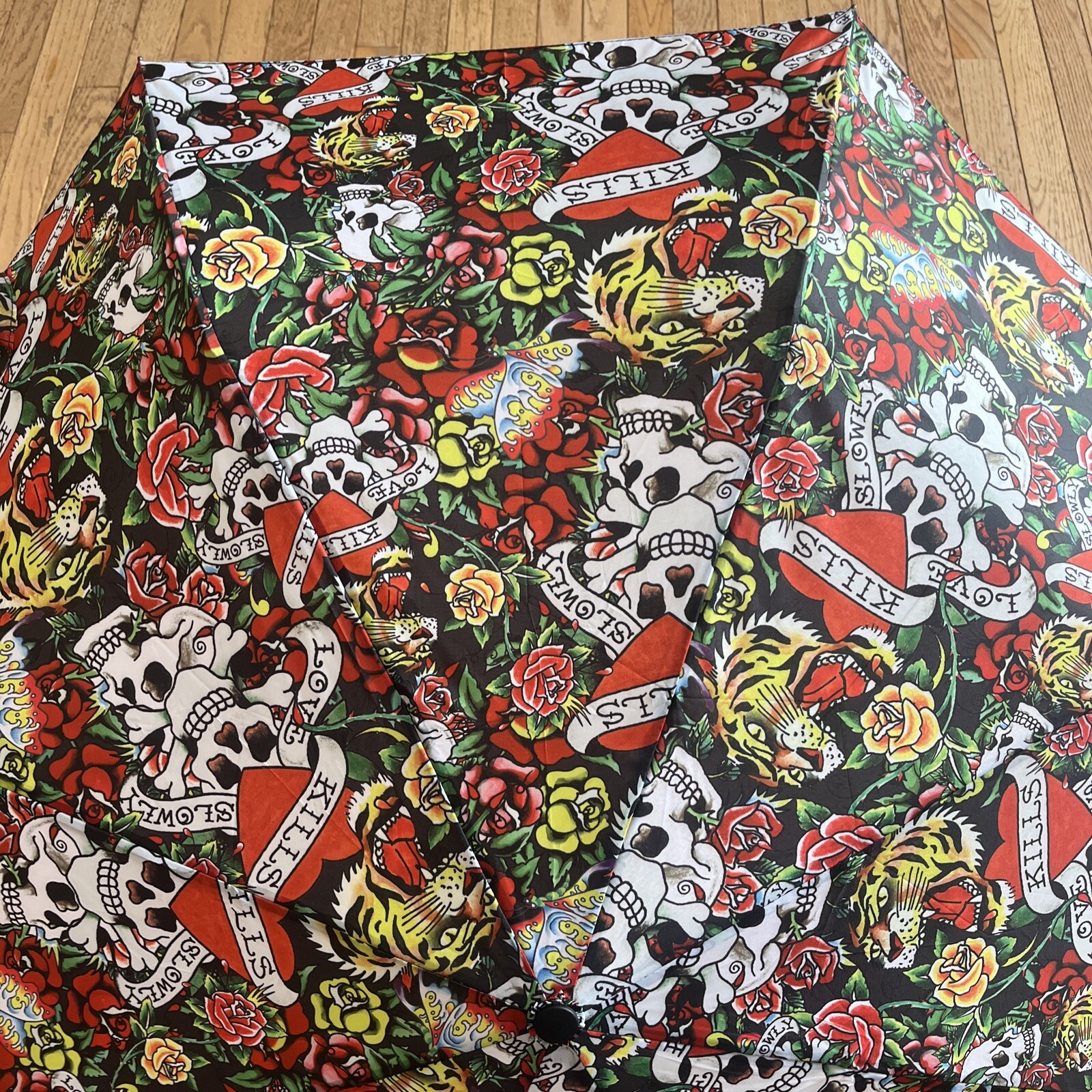 Ed Hardy Love Kills Slowly Automatic Open Automatic Close Compact Umbrella NEW