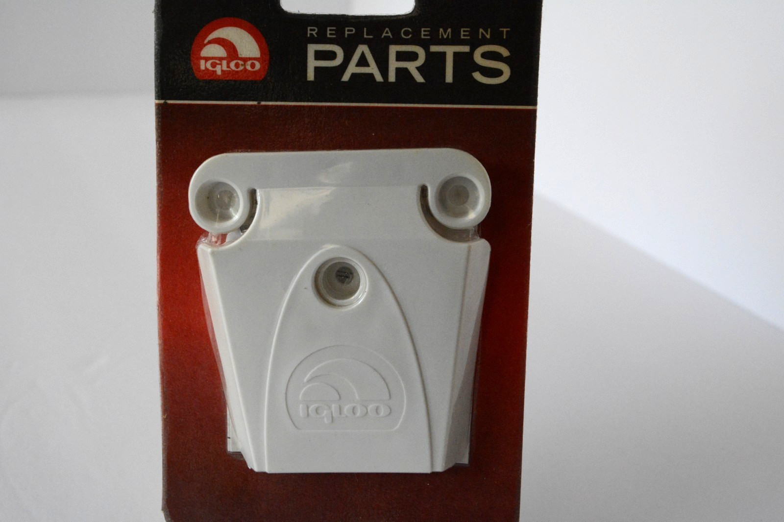 Igloo 24013 Cooler Latch with 3 Stainless Steel Screws - White