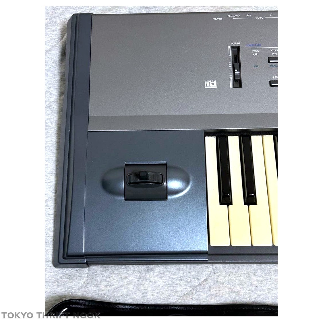 [Excellent] Korg N364 61-Key Music Workstation Synthesizer Japan w/ Case Pedal
