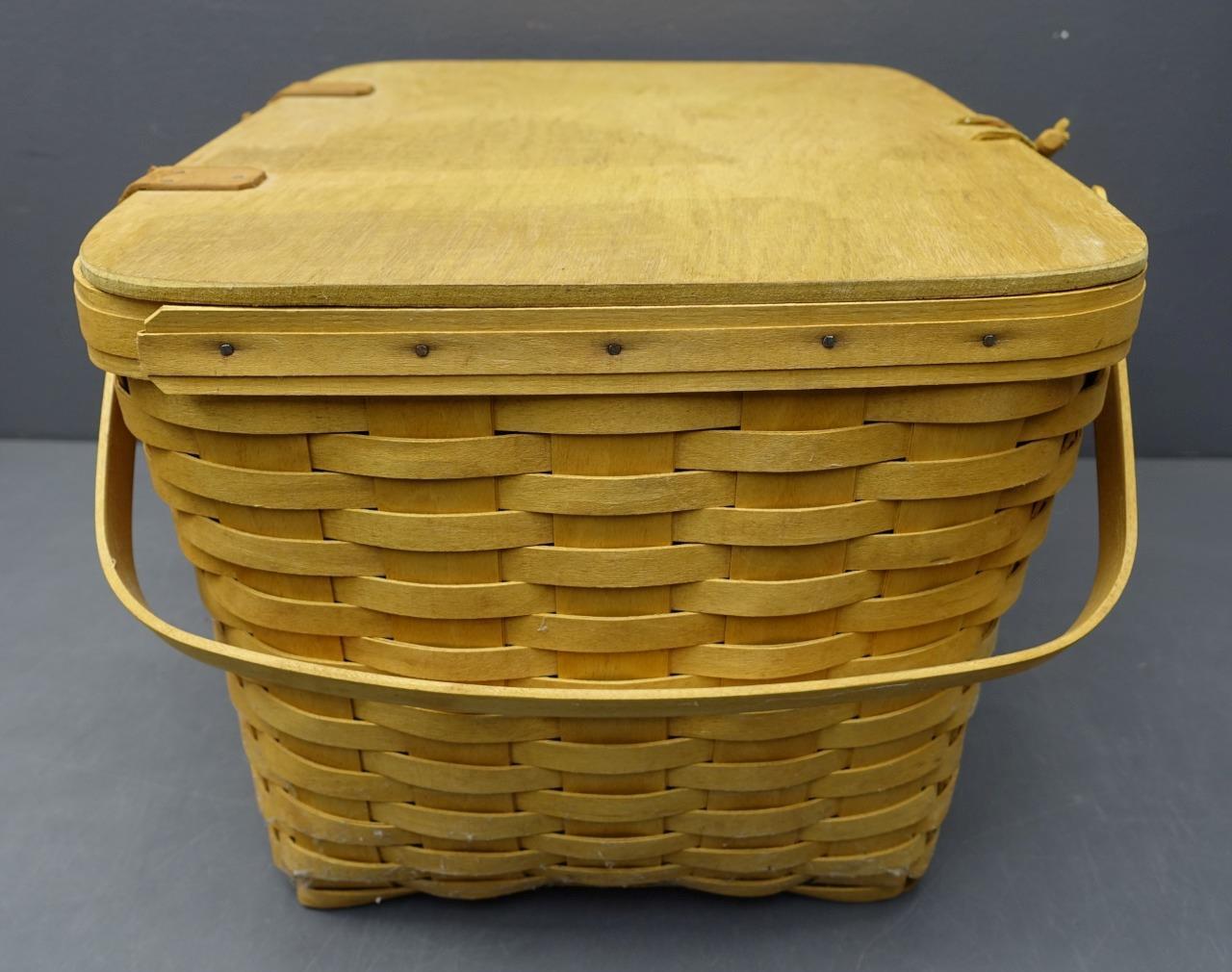 Longaberger Large Wooden Hinged Lid Picnic Basket +Riser/Protector USA 1999