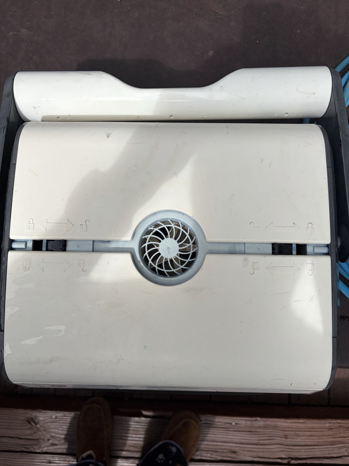 PAXCESS Robotic Pool Vacuum Cleaner HJ2052 - BLACK/WHITE - No Controller