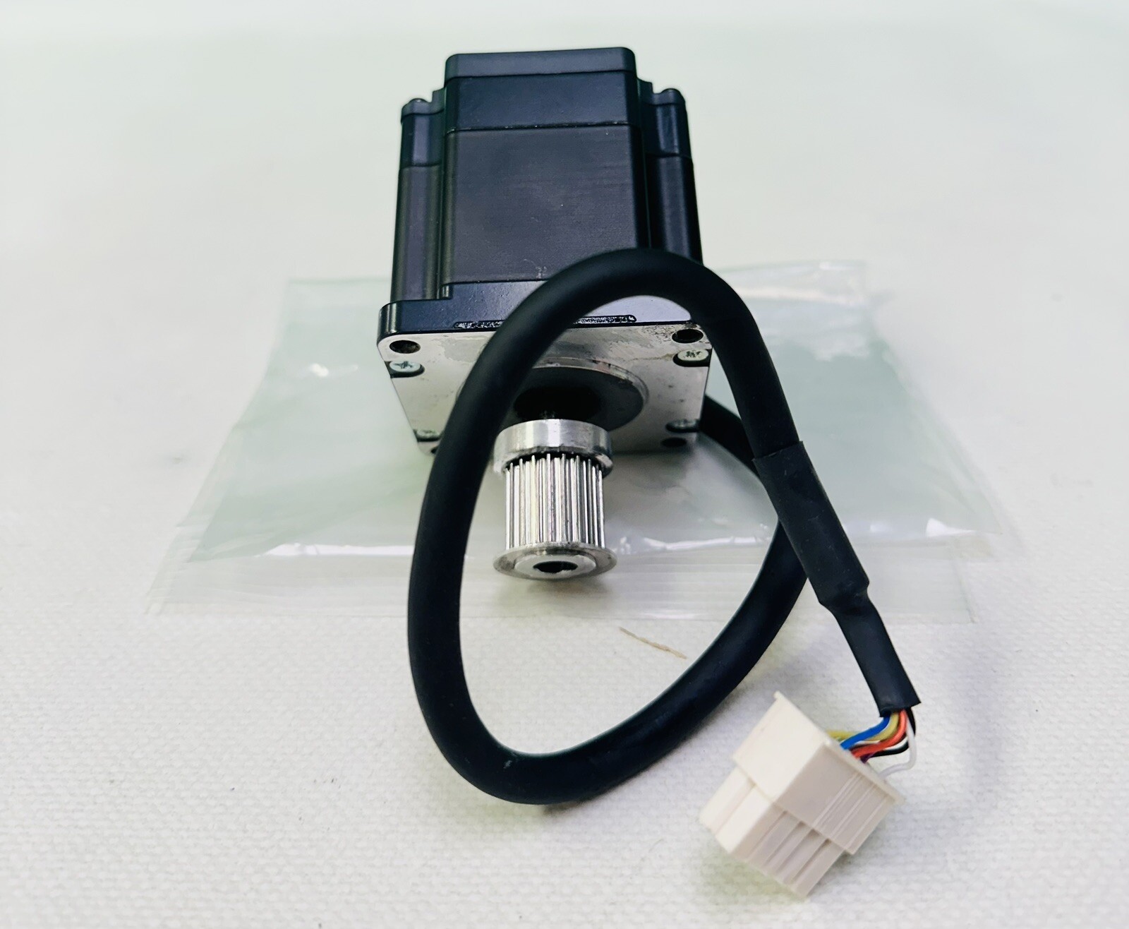 VEXTA Model ASM66AA DC 2.69V, 1.7A Stepper Motor