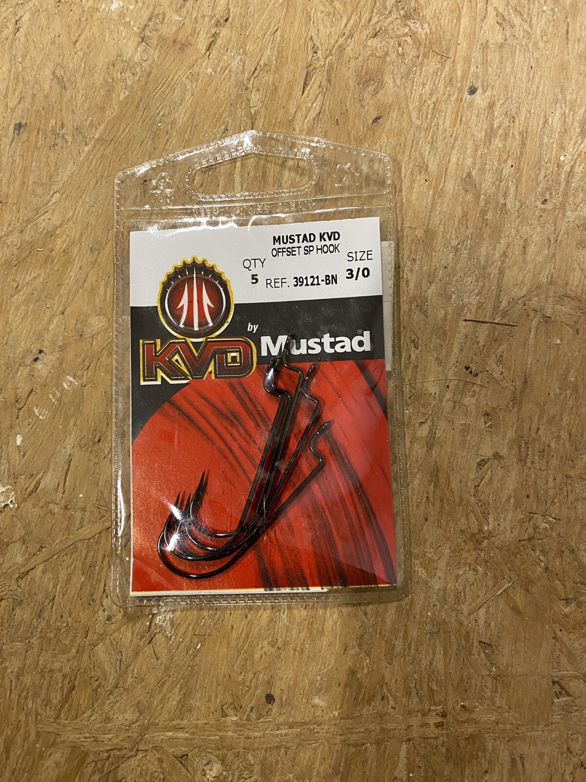 KVD by Mustad Offset SP Hook, Size 3/0, Pack of 5, #39121-BN, Black Nickel