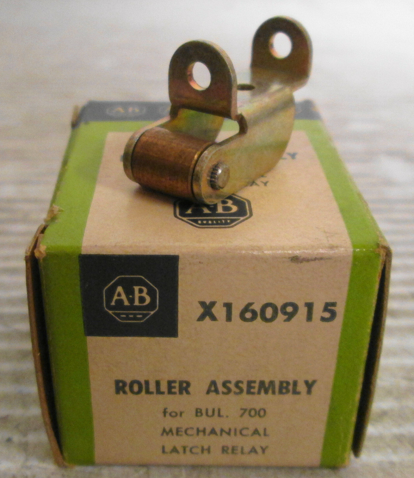 Allen-Bradley X-160915 Roller Assembly  for BUL. 700 Mechanical Latch Relay