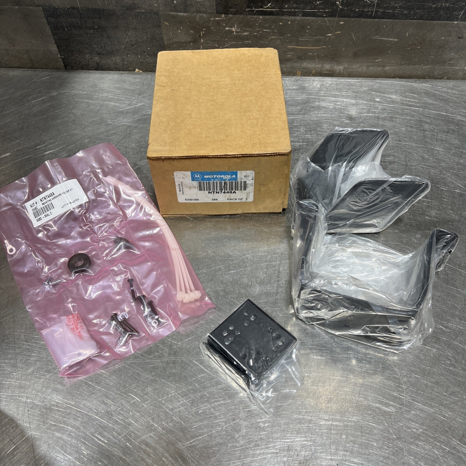 Motorola NTN7448A Nos Surplus