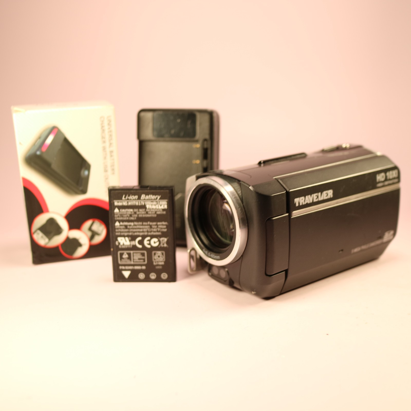Traveler HD 10XL High Definition Handheld Camcorder Black Tested Full Set