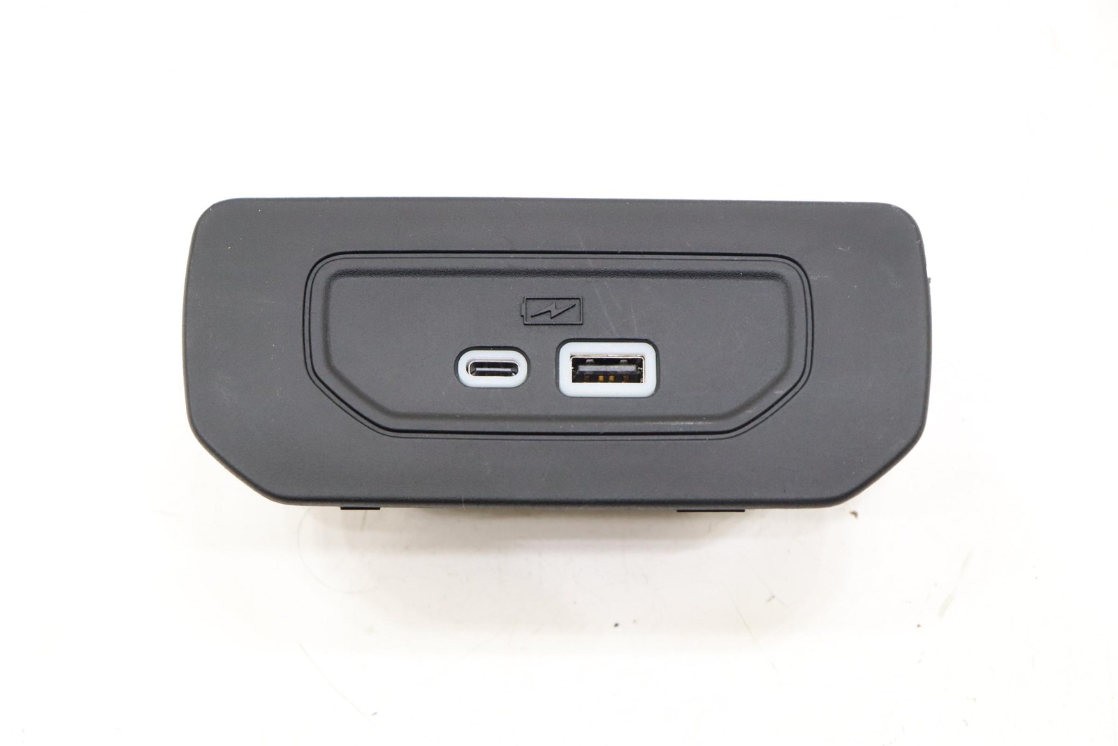 2021 - 2025 JEEP GRAND CHEROKEE L FRONT LEFT SEAT BACK USB CHARGER PORT OEM