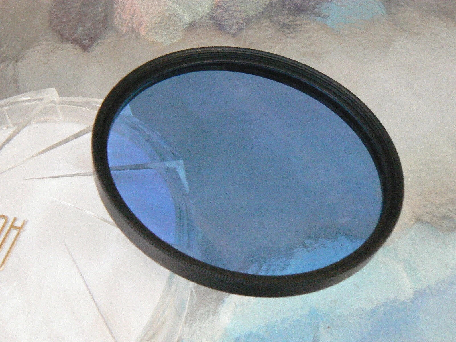 HOYA 72MM 80B BLUE FILTER W/ FILTER CASE & BOX  new