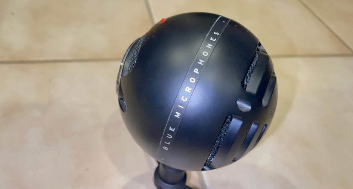 BLUE MICROPHONE SNOWBALL ICE