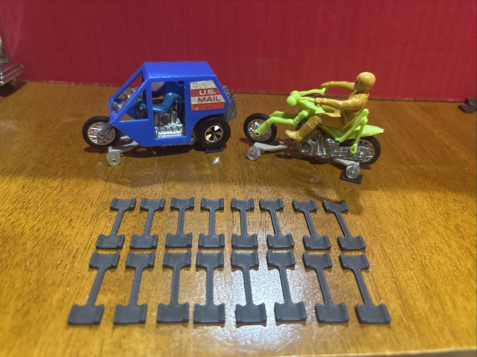 25 wheel chocks for rrRumblers By Mattel. HOT WHEELS RUMBLERS wheel Chocks