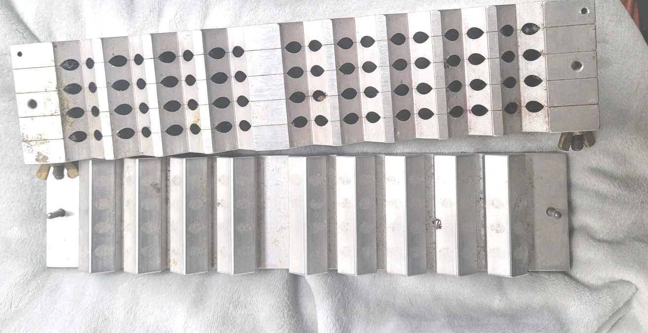 Lipstick Molds. Cavalla Teardrop 12.1 , 72 Cavity