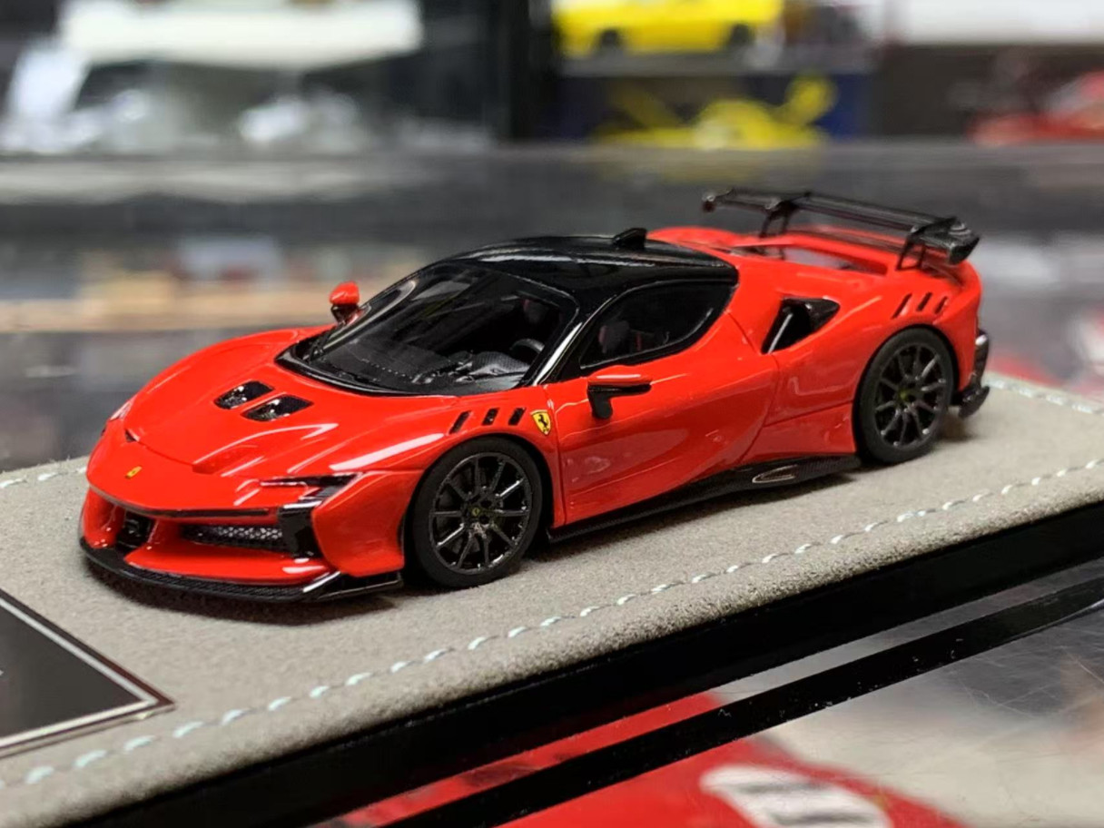 HH Model 1/64 Scale Red SF90 XX Stradale Sports Car Diecast Resin Model Car