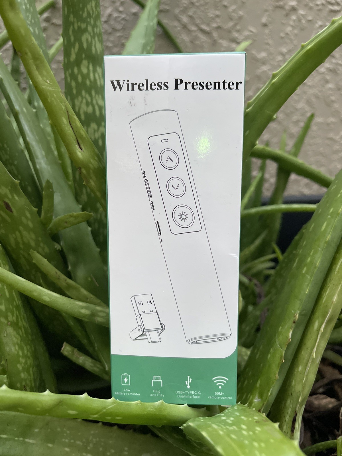 Wireless Presenter Remote Clicker for PowerPoint Keynote Mac PC Laptop USB-C Red