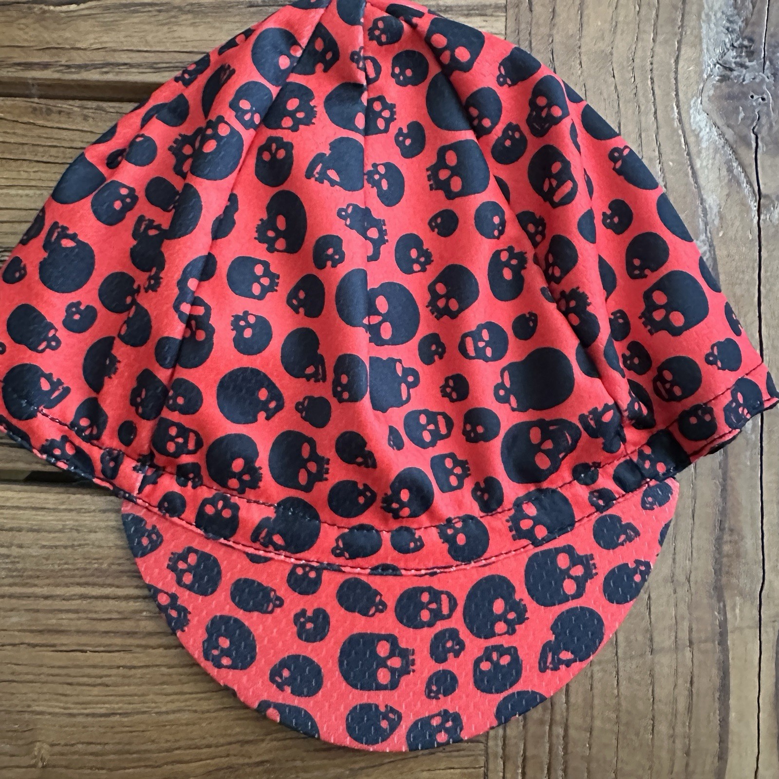 RED BLACK SKULLS HEX-TEK® Wicking Polyester Team Cycling Cap MINI VISOR NEW !!
