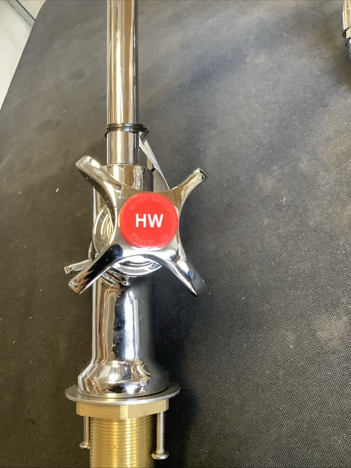 Watersaver labatory Faucet. #L-411-VB H3