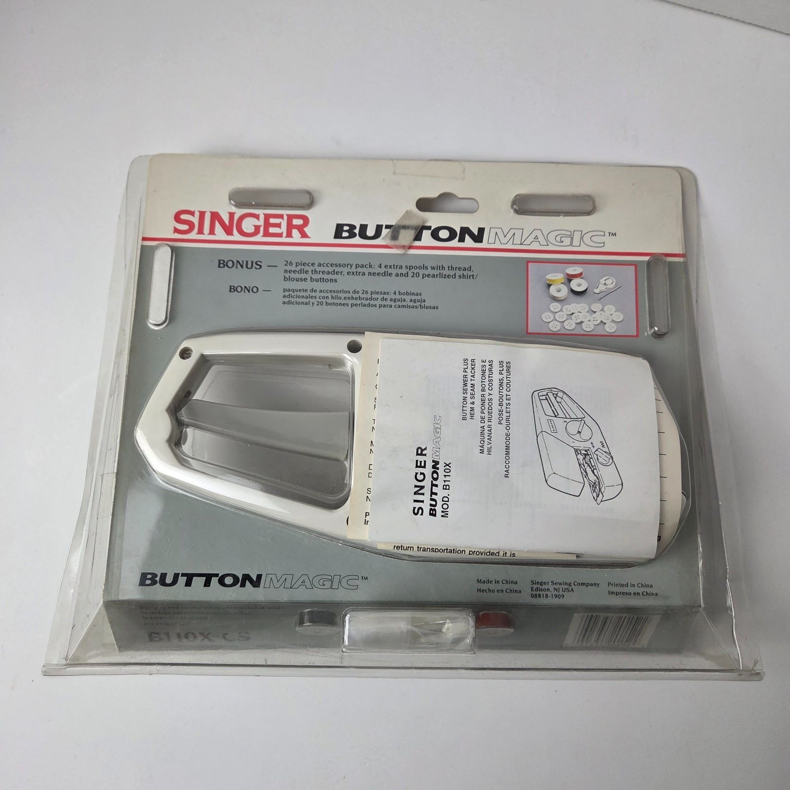 Handheld SINGER B110X-CS Button Magic 2&4 Hole Maker Attaches Buttons Sewing New