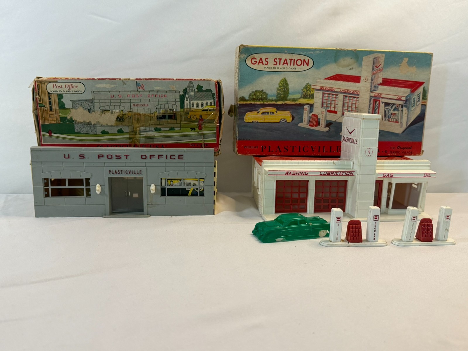 Plasticville Post Office Gas Station Lot w/ Boxes O S Gauge Vintage USA Original