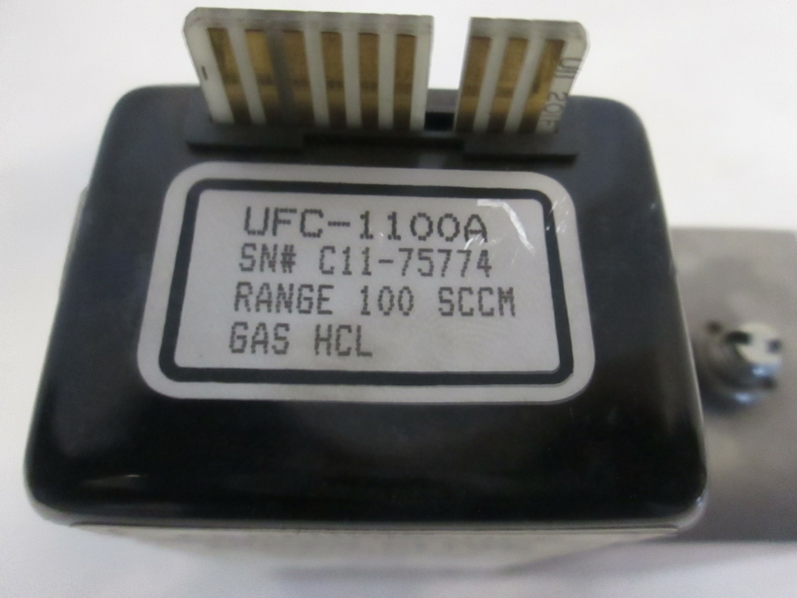 Unit UFC-1100A, Mass Flow Controller MFC, HCL, 100 SCCM, Used