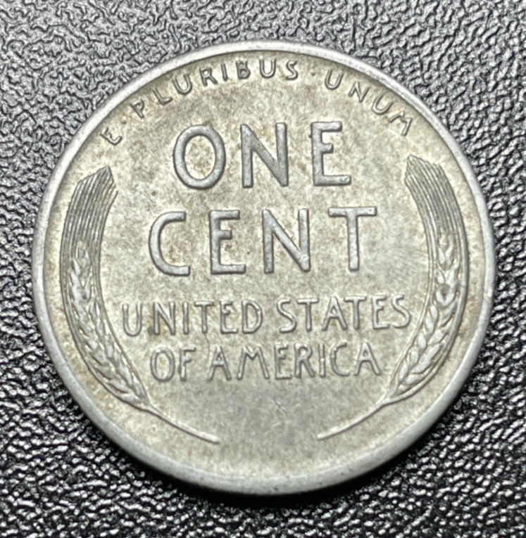1943 Wheat Cent/ Penny ** Steel WW2 War Cent ** Extra Fine Condition