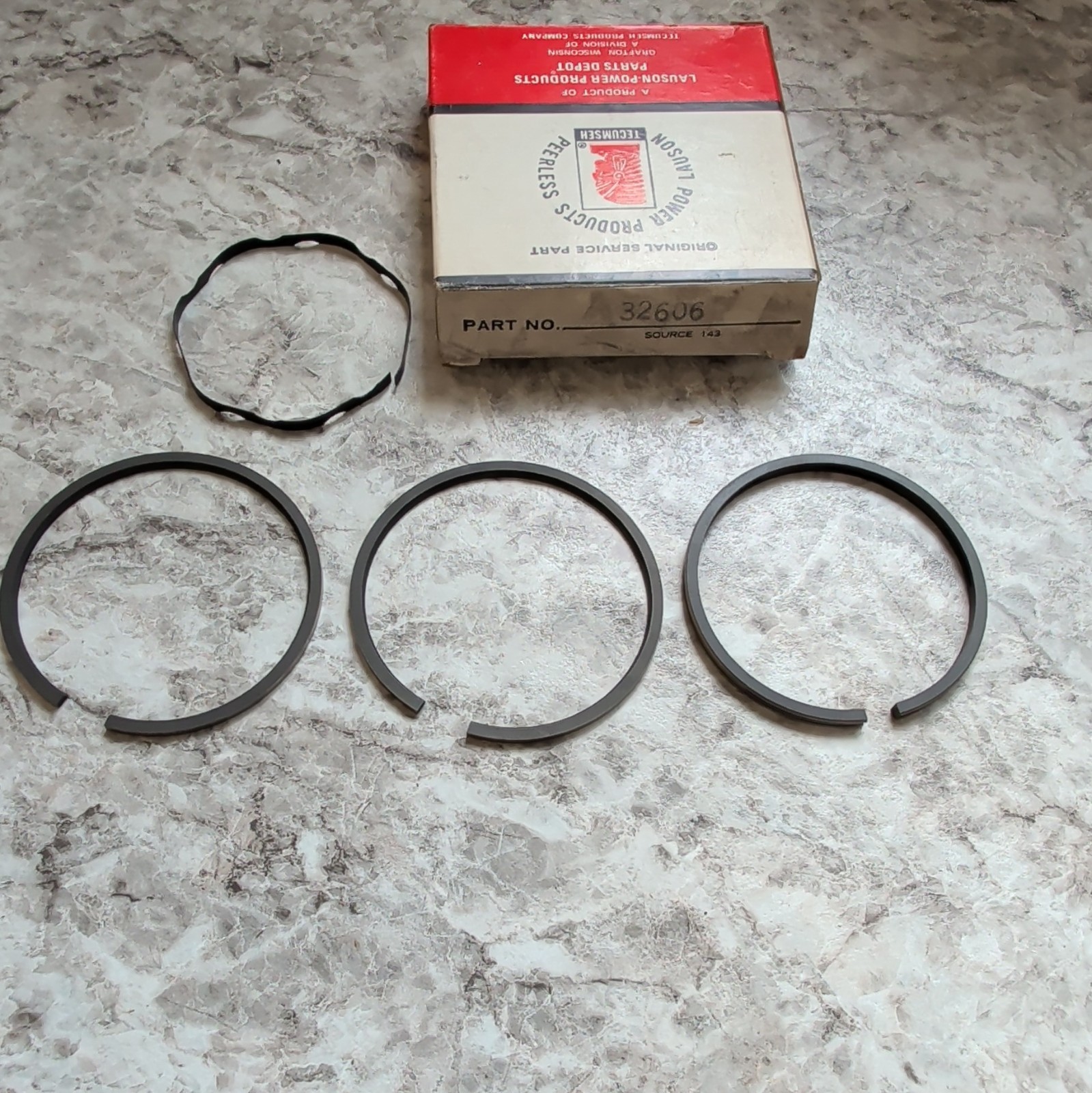 Tecumseh  Piston Ring Set 32606 NOS