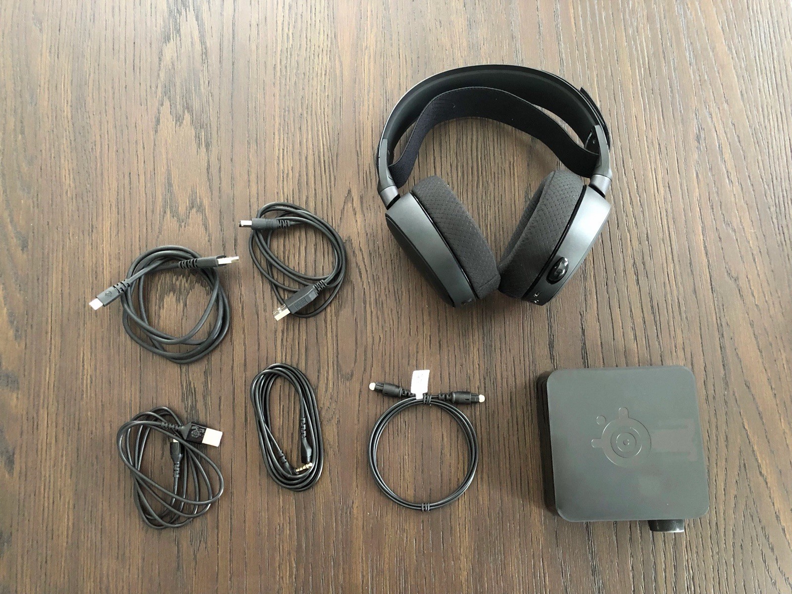 SteelSeries Arctis Pro Wireless Gaming Headset