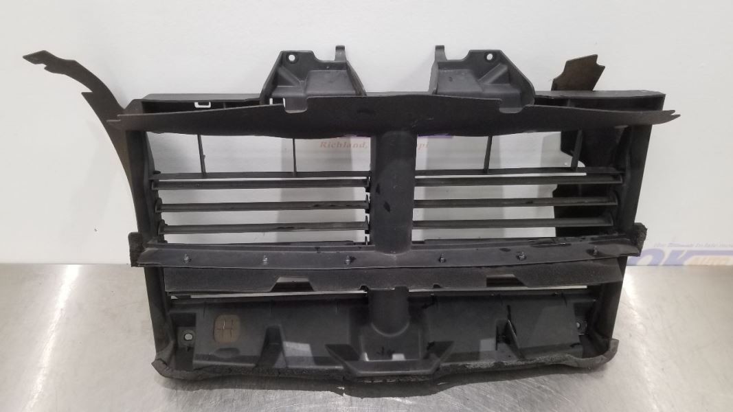 13 DODGE RAM 1500 AIR SHUTTER 3.6L