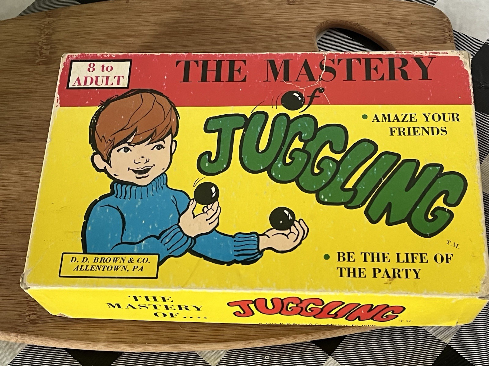 Vintage Toys Mastery of Juggling DD Brown & Co 1974