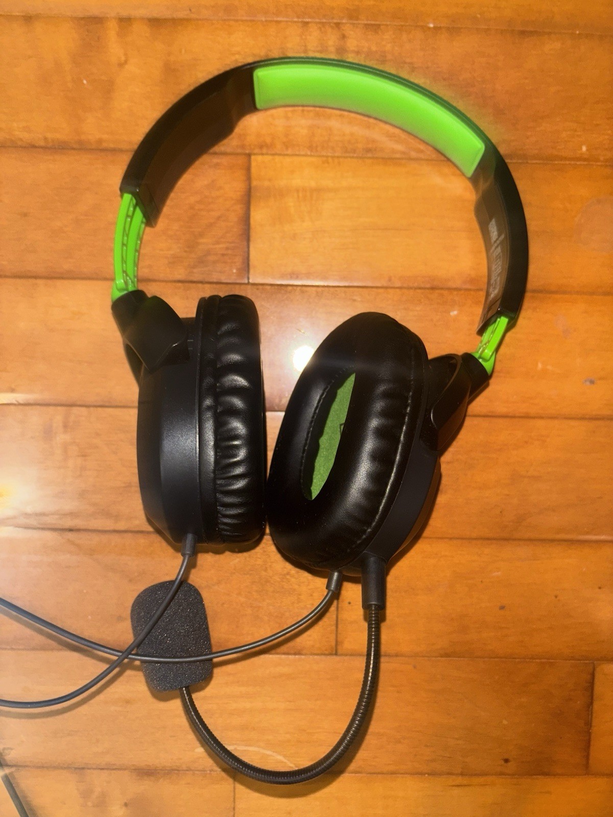 Barley used Turtlebeach gaming headset- perfect condition