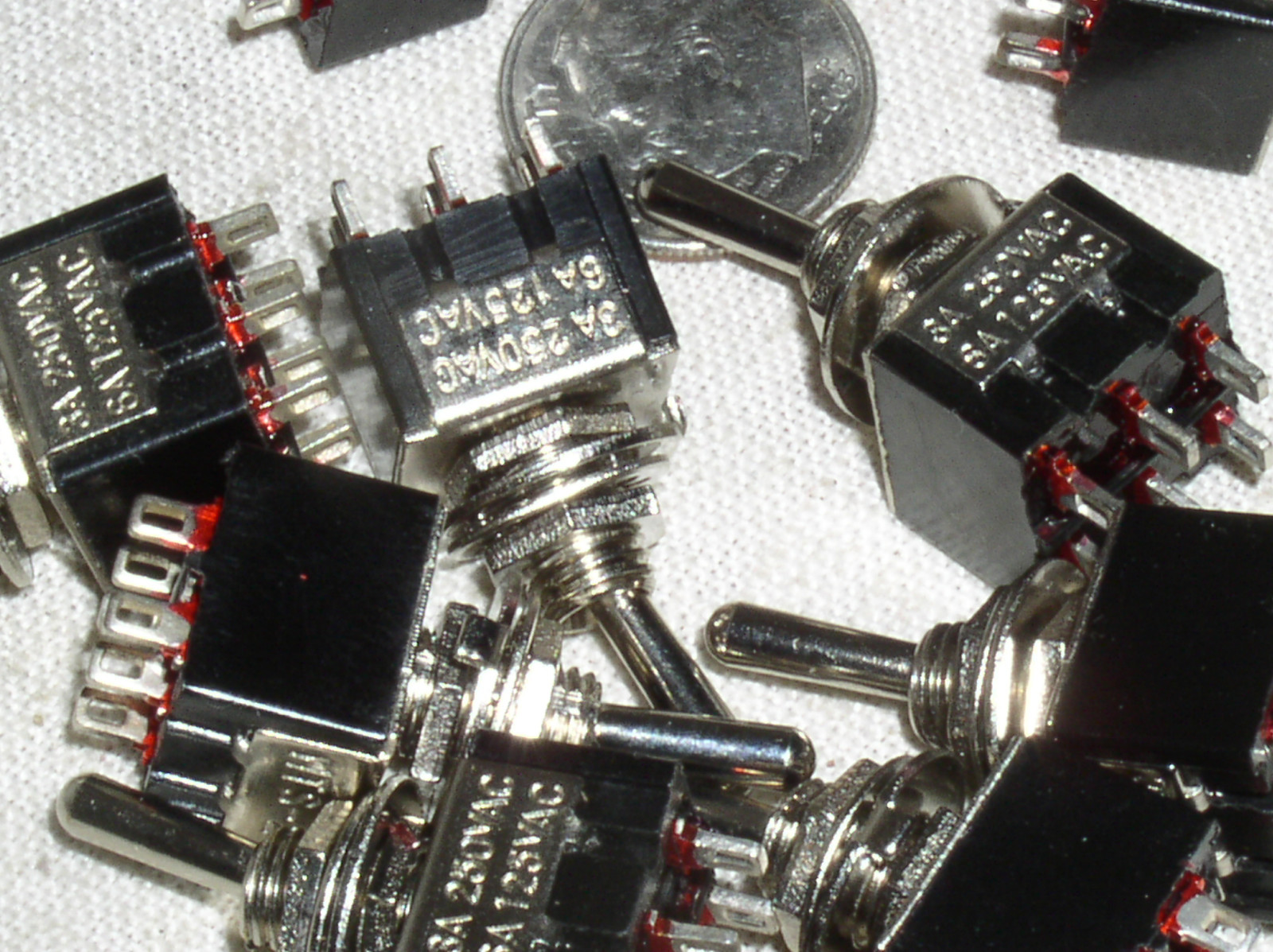 BRAND NEW LOT OF 10 MINI TOGGLE DPDT ON-ON HOBBY SWITCH 125 VAC 6 A AMP 6A USA