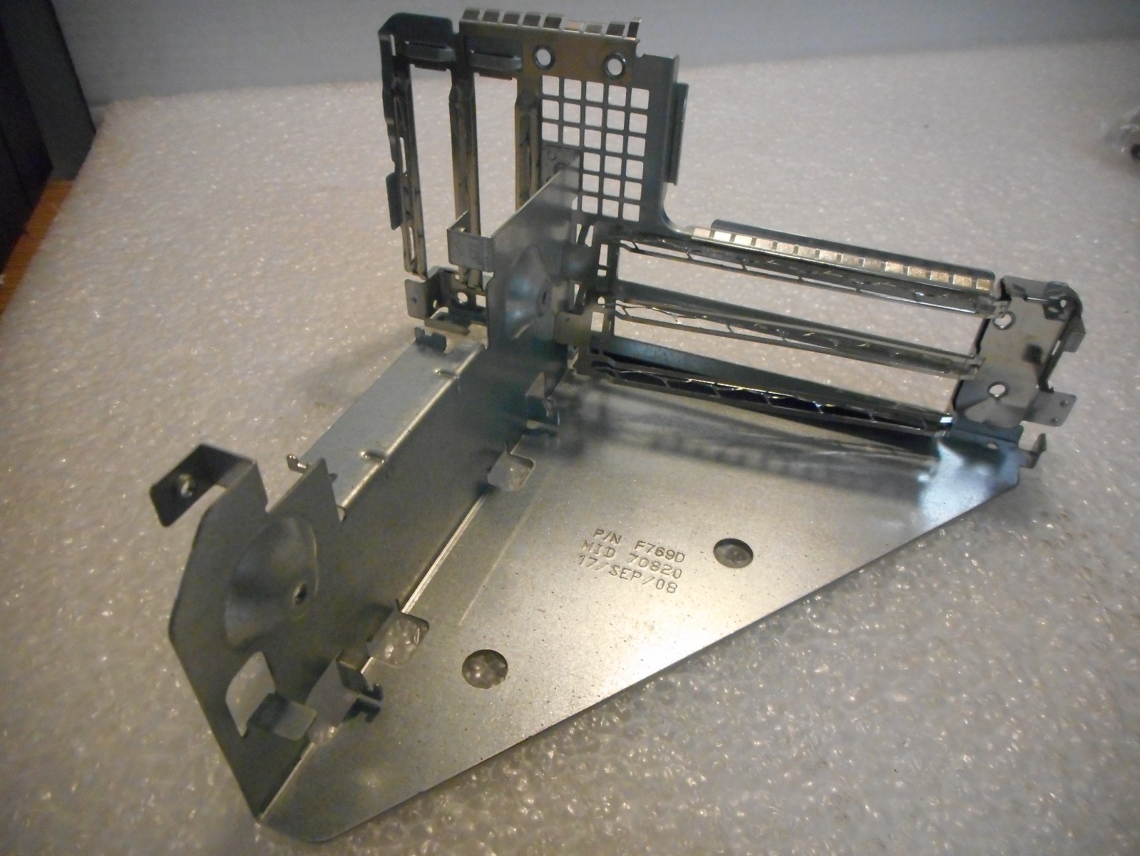NEW Dell Optiplex XE Cage Assembly THA01 F768D