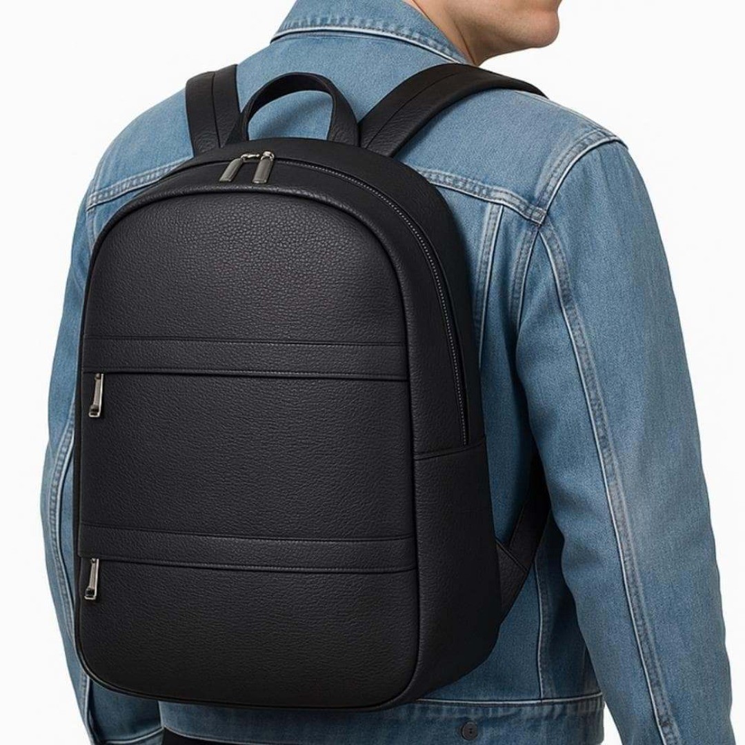Leather men's backpack large capacity commuting From Japan
